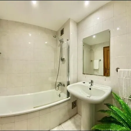 Haven Apartment *
